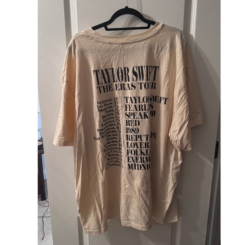 Taylor Swift | The Eras Tour US Dates Beige T-Shirt - Picture 4 of 7